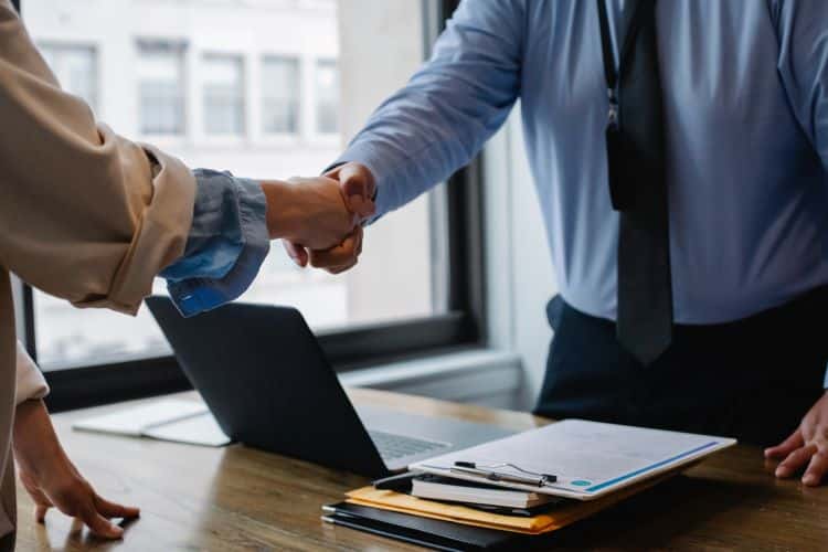 Tenant negotiating a lease guarantee